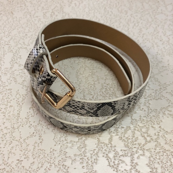 BELT SUPER CUTE NEW - Picture 6 of 7